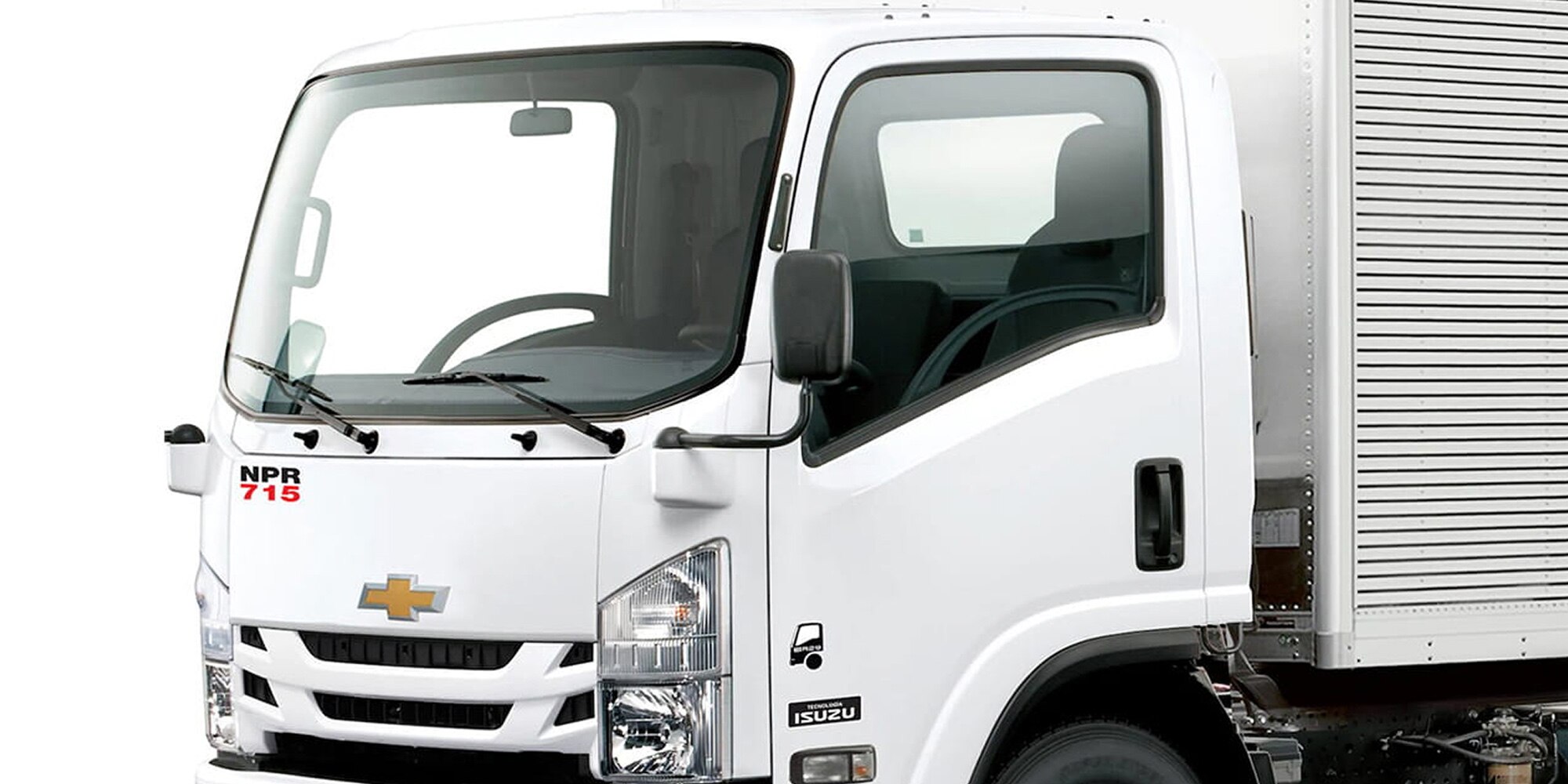Camión npr 715 cabina