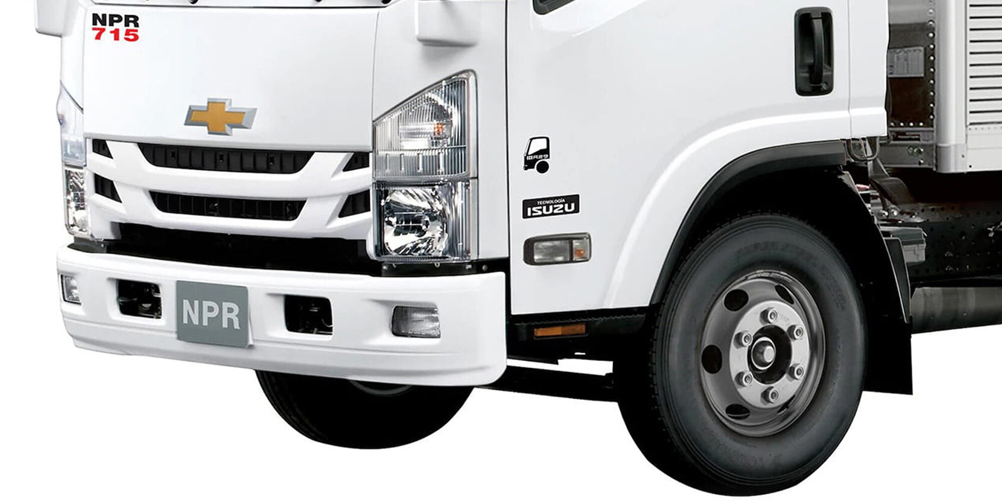 Camión npr 715 parachoque