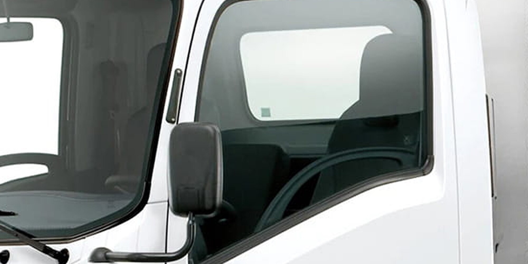 Camión npr 715 cabina exterior