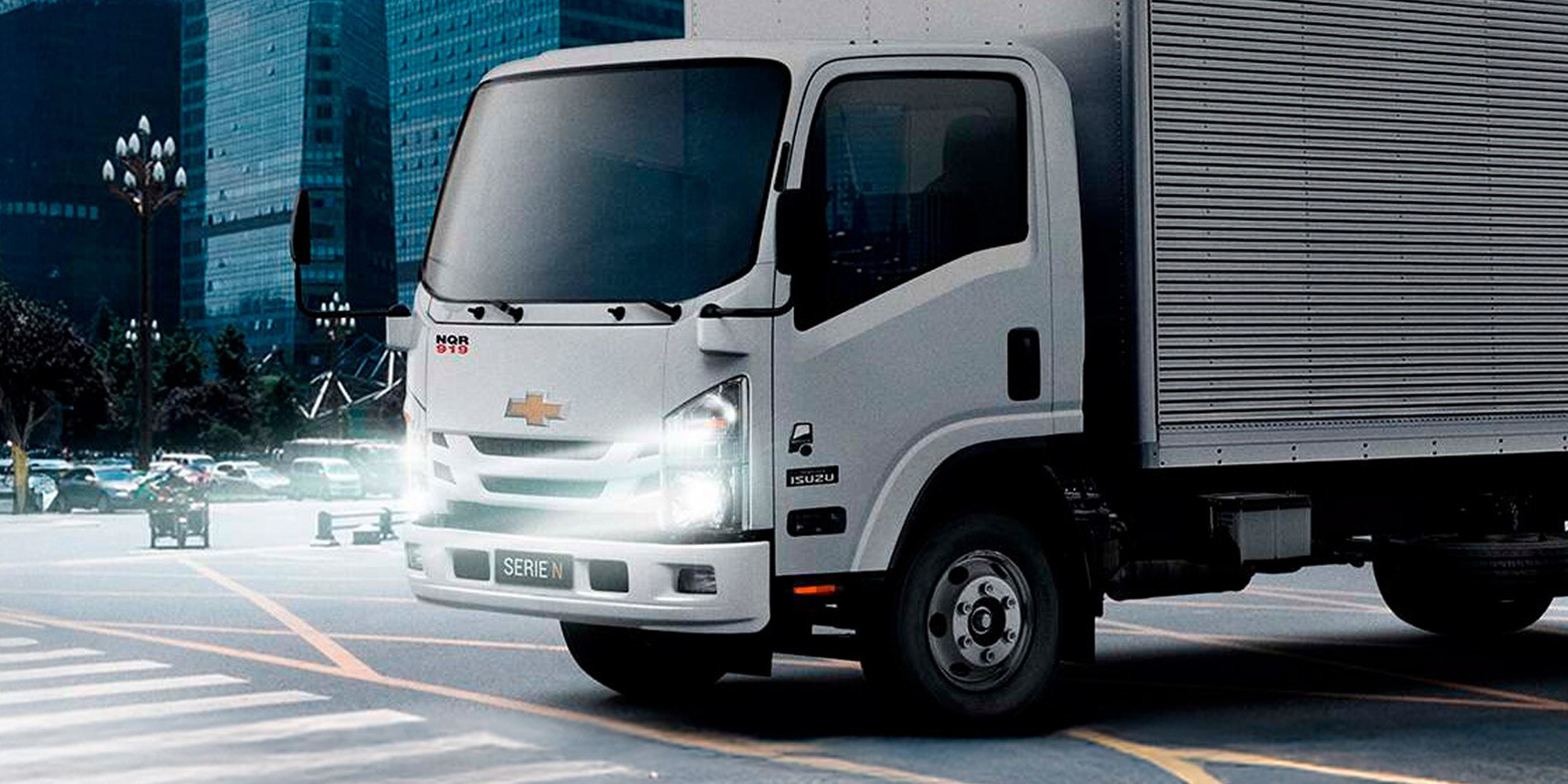 Camión nqr 919 lateral