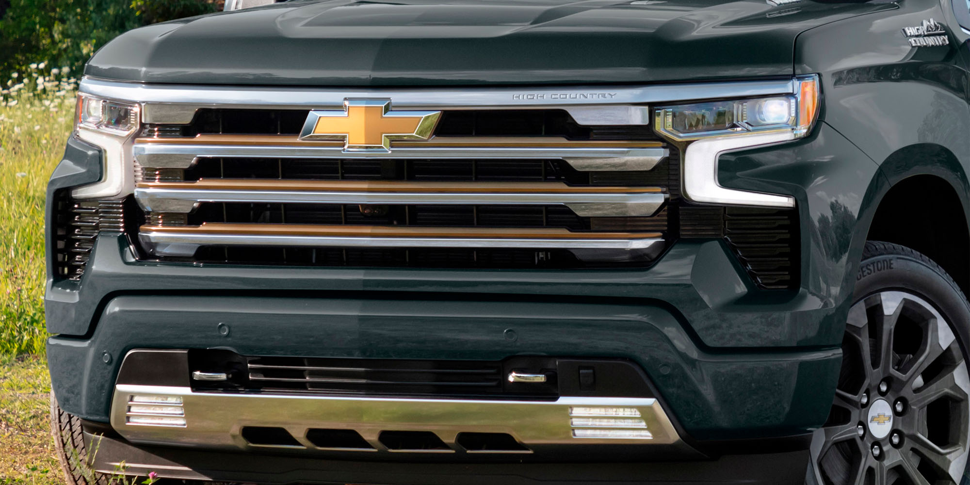 Parrilla y frontal delantero activos de la Chevrolet Silverado